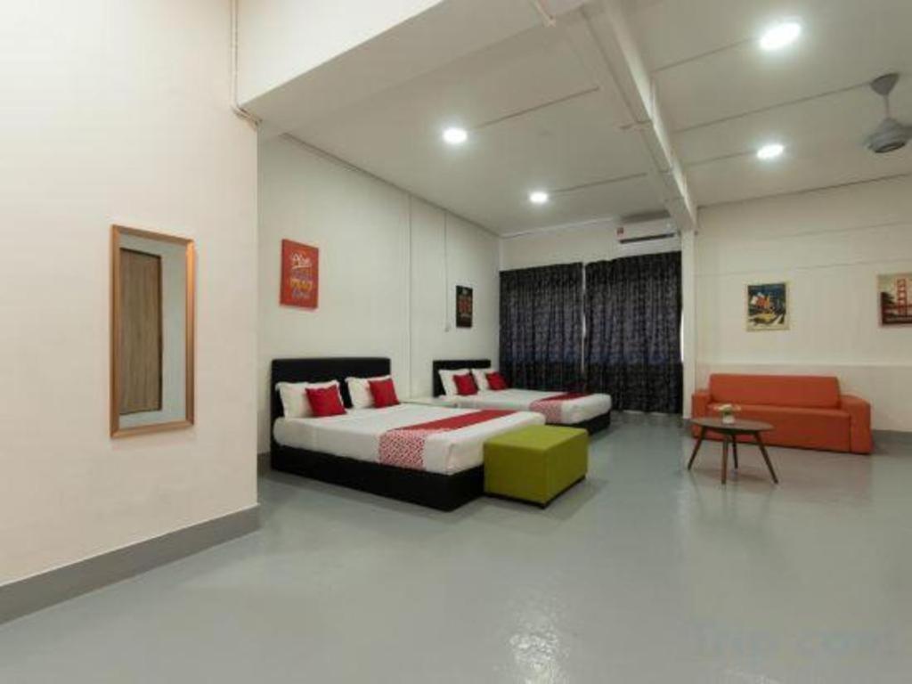 Oyo 43993 Madsuite Kota Kinabalu Luaran gambar