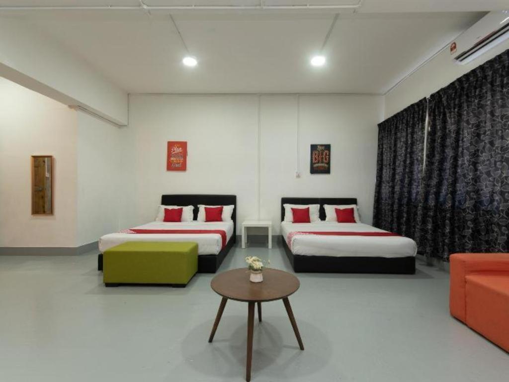 Oyo 43993 Madsuite Kota Kinabalu Luaran gambar