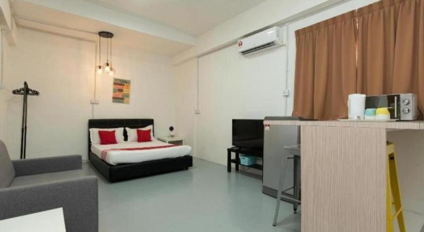Oyo 43993 Madsuite Kota Kinabalu Luaran gambar