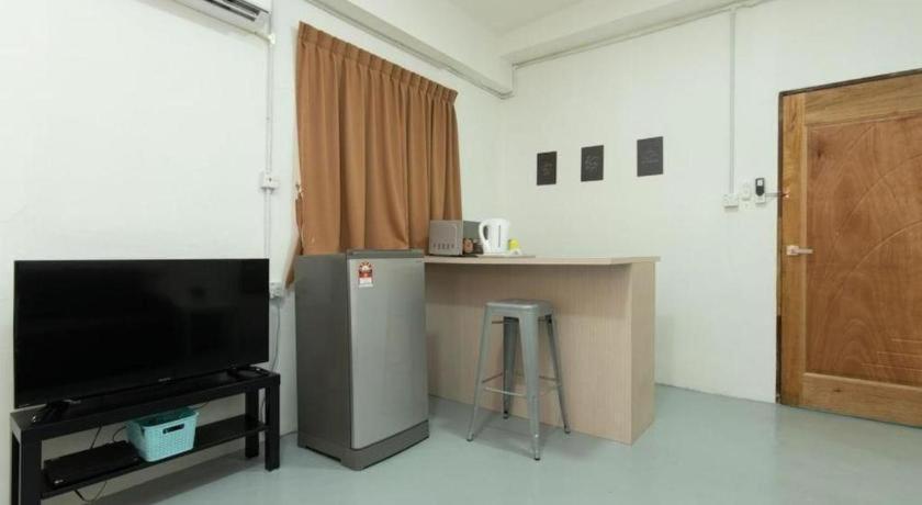 Oyo 43993 Madsuite Kota Kinabalu Luaran gambar